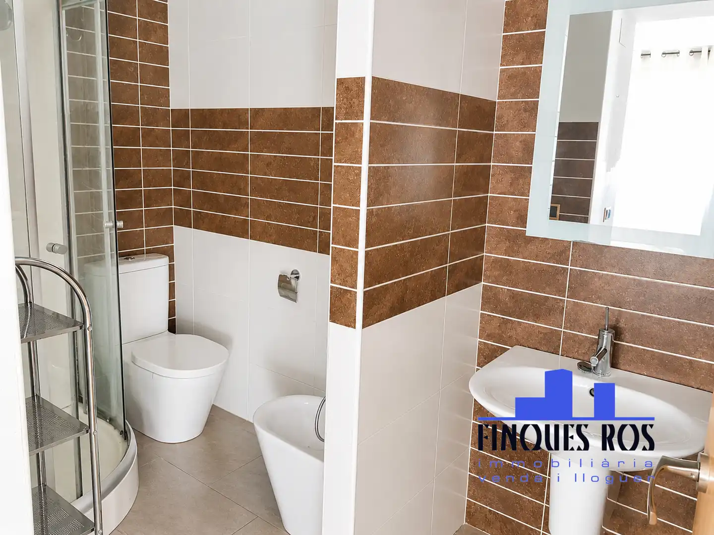 Bathroom of Flat for sale in Vinaròs  with Furnished, Oven and Washing machine