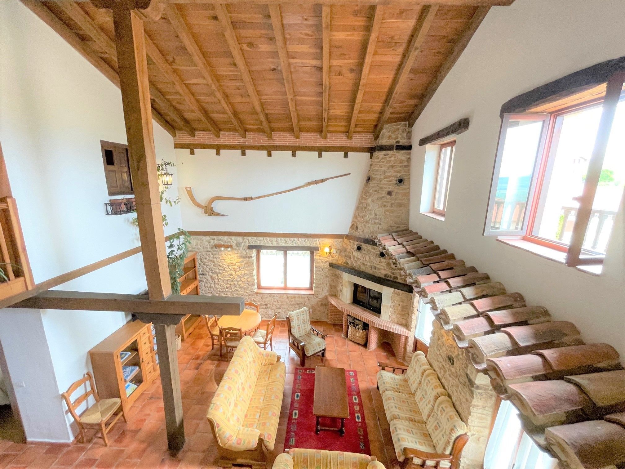 Sala de estar de Finca rústica en venta en Villarcayo de Merindad de Castilla la Vieja con Terraza, Amueblado y Balcón