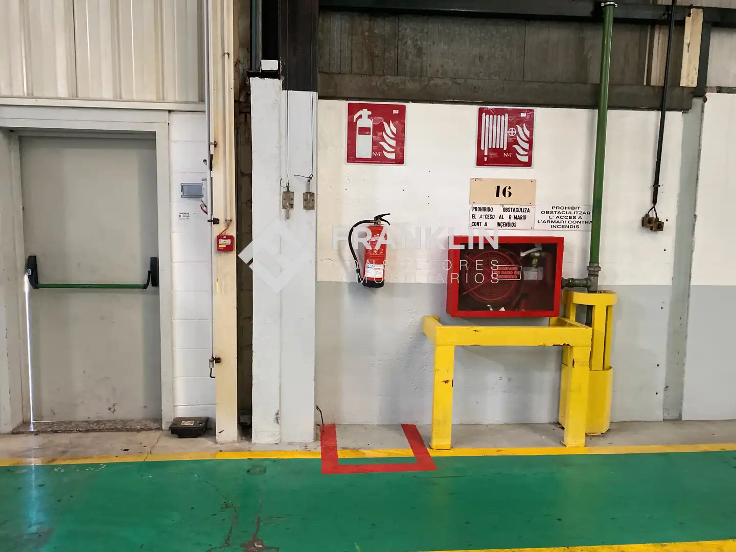 Nau industrial en venda en Vilanova i la Geltrú
