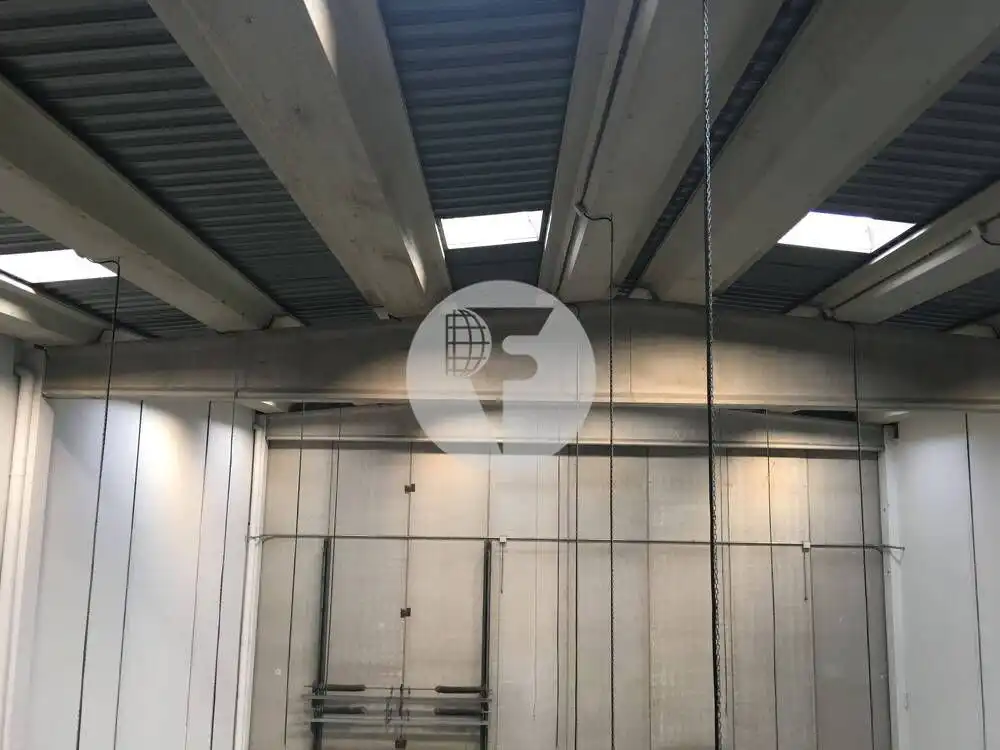 Vista exterior de Nave industrial en venta en Barberà del Vallès