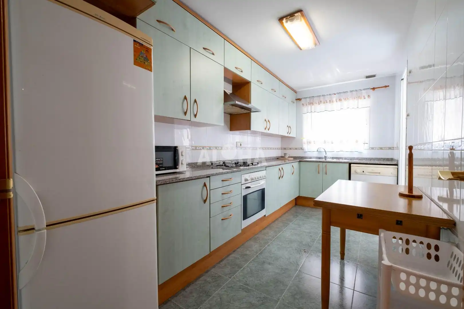 Küche von Wohnung zur untervermieten in Moncada mit Klimaanlage, Heizung und Terrasse
