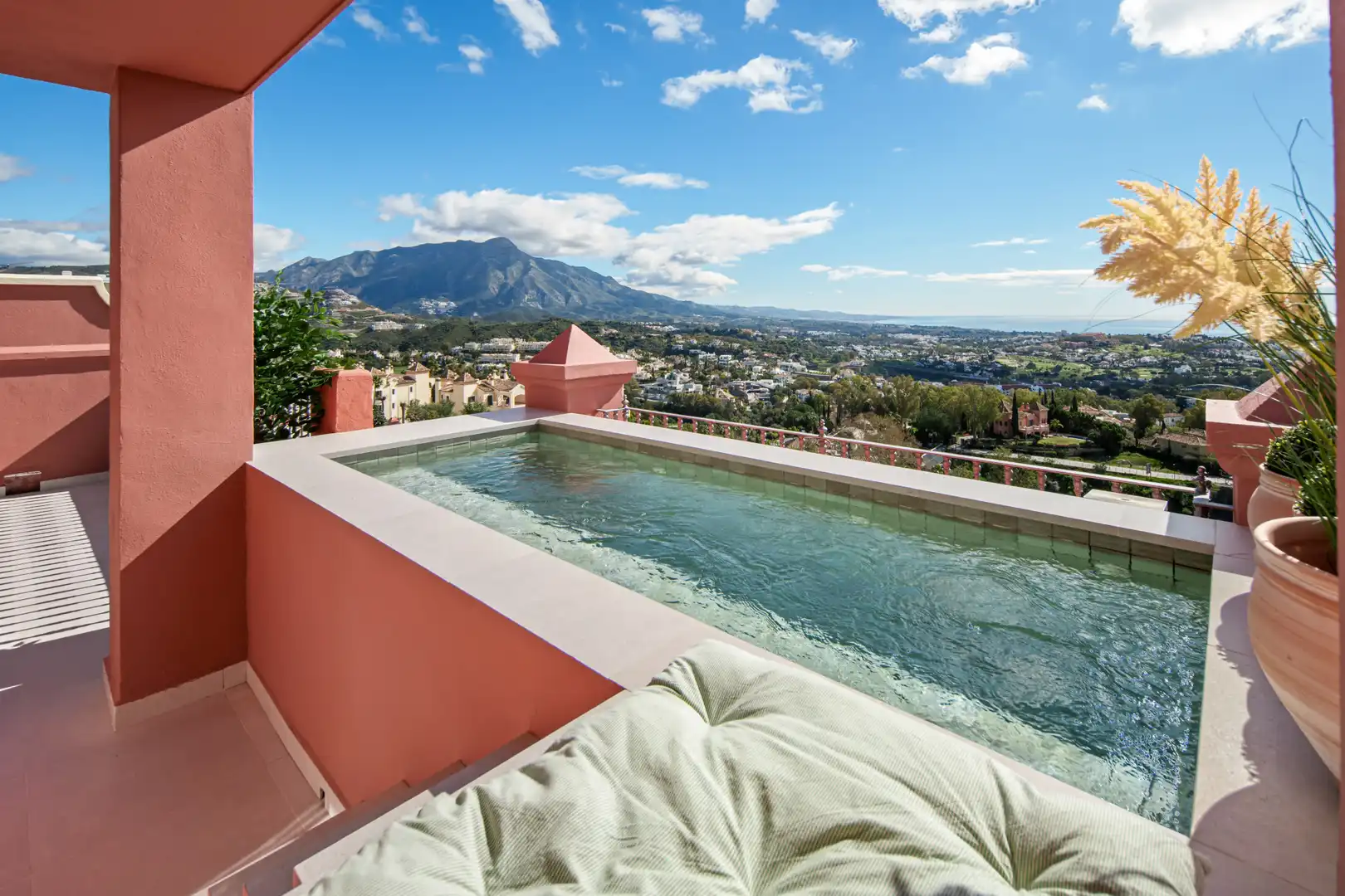 Àtic amb piscina en venda a CERRO ARTOLA 1, imagen 3