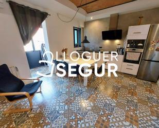 Cuina de Pis de lloguer en Badalona amb Aire condicionat, Calefacció i Terrassa