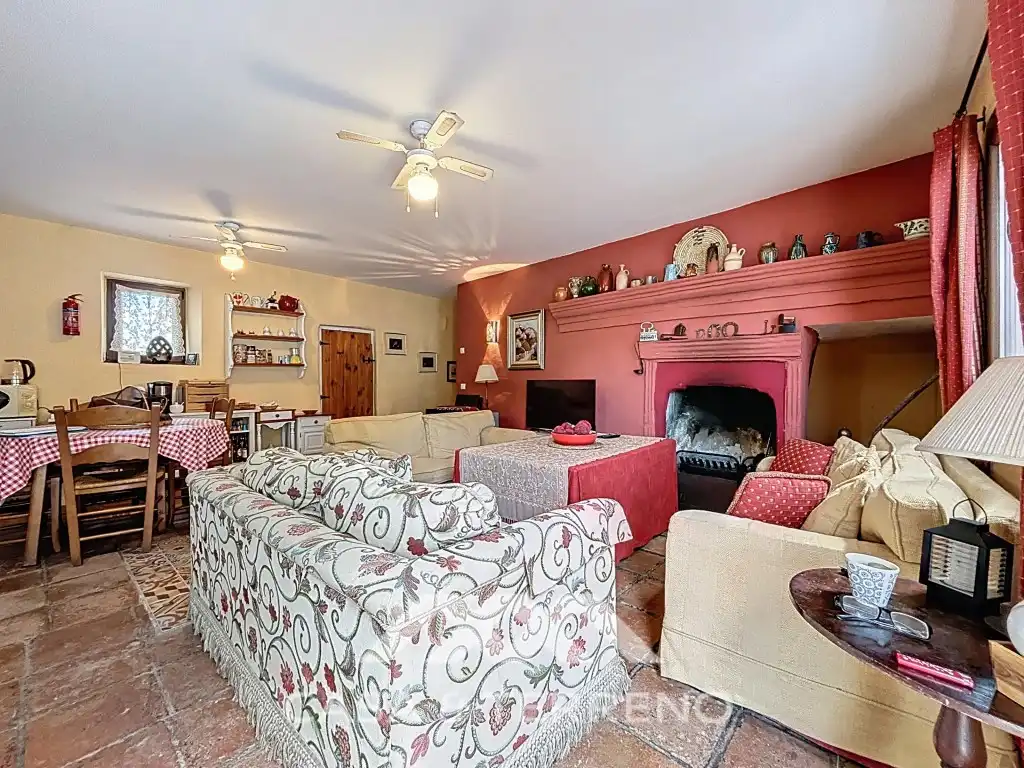 Sala d'estar de Casa o xalet en venda en Comares amb Aire condicionat, Jardí privat i Terrassa