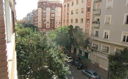 Exterior view of Flat to rent in  Valencia Capital  with Air Conditioner and Balcony