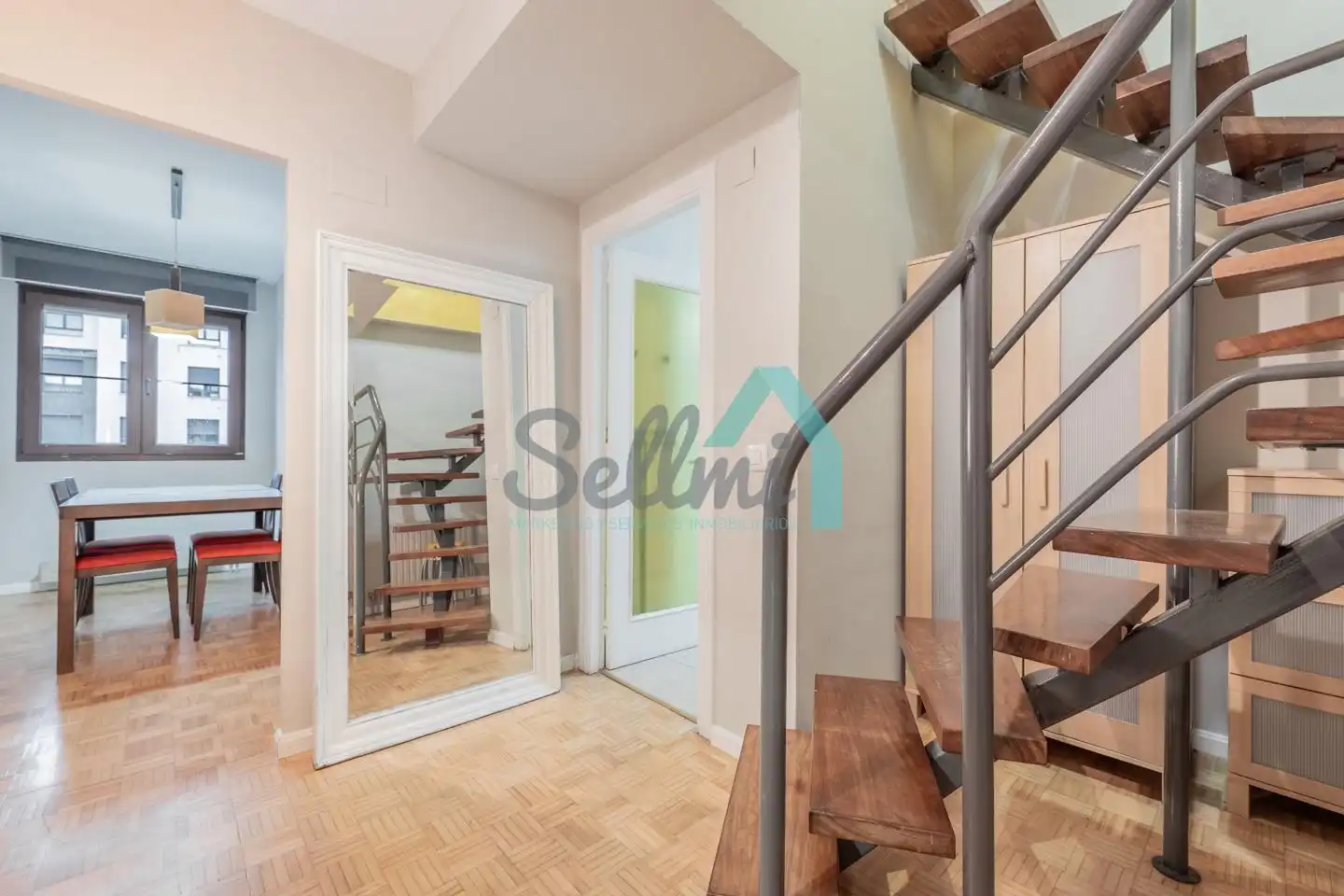 Maisonette zur Miete in Rafael Gallego Sainz, Vallobín