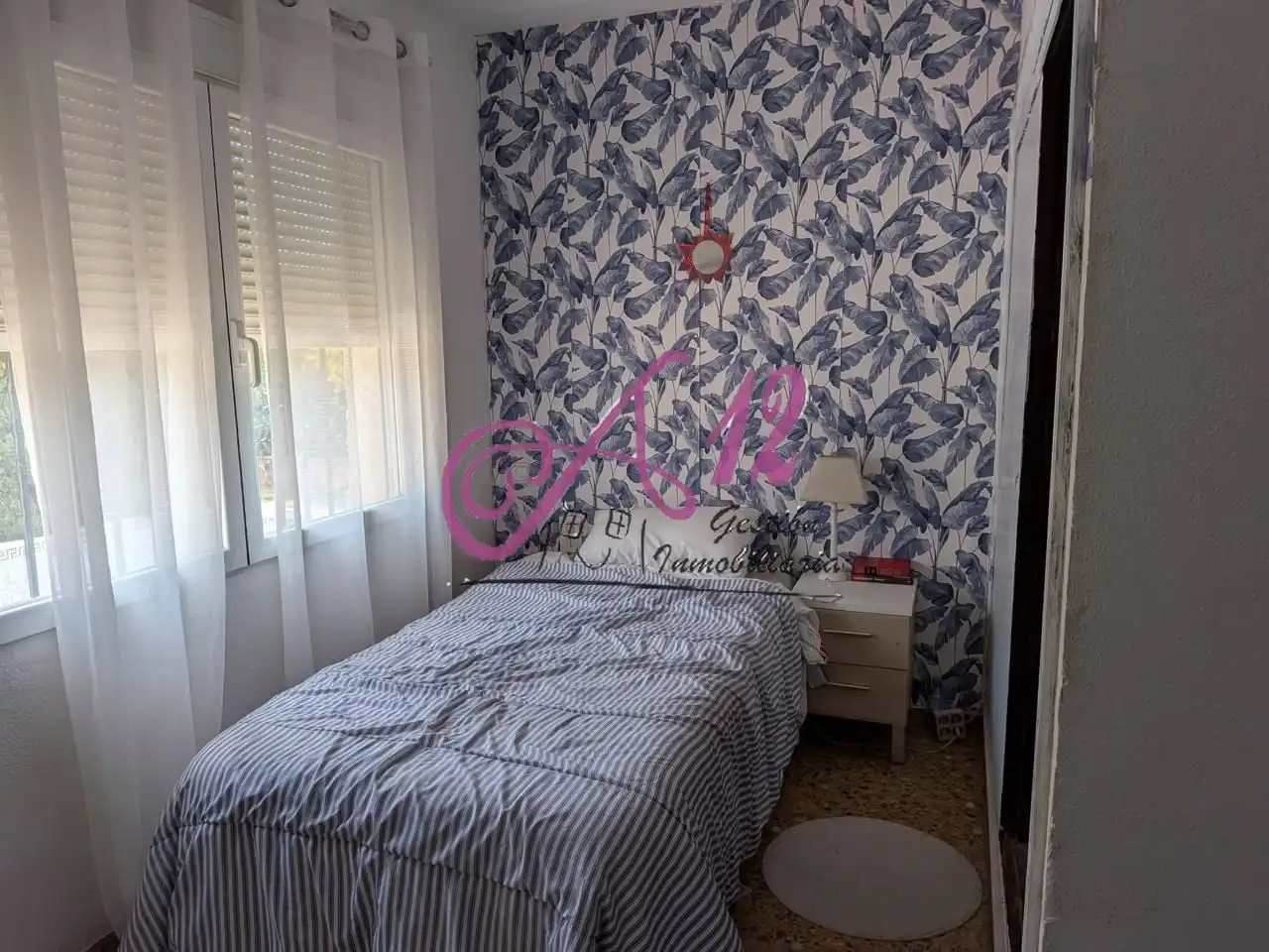 Bedroom of Houses for sale in La Pobla de Vallbona  with Swimming Pool