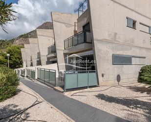 Außenansicht von Einfamilien-Reihenhaus miete in Altea mit Klimaanlage, Privatgarten und Terrasse