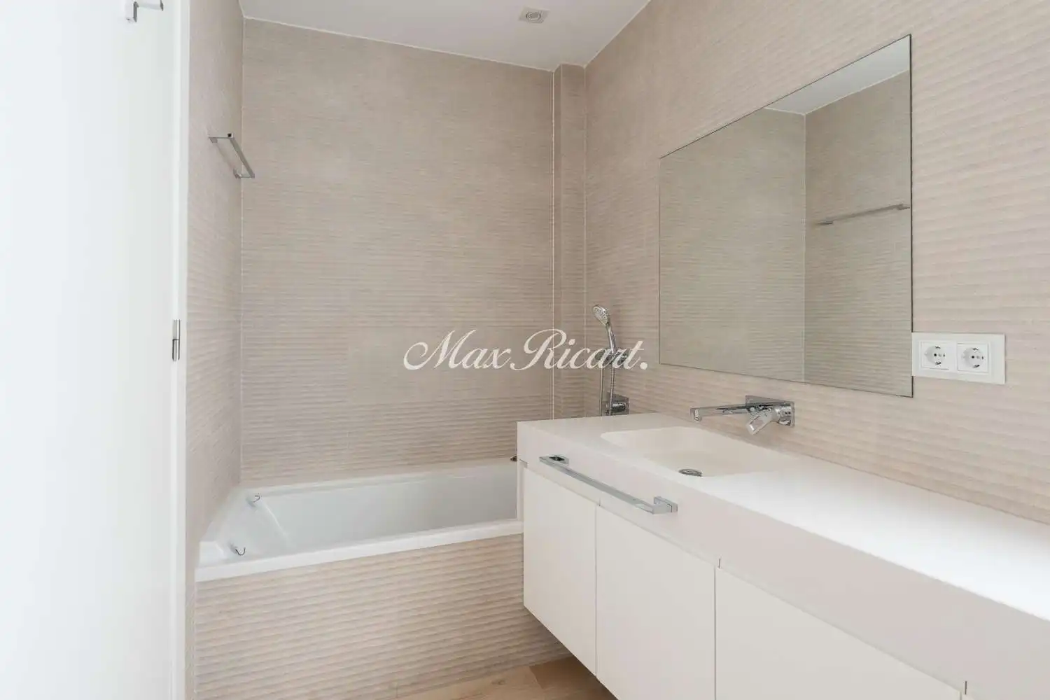 Baño de Casa o chalet en venta en Barcelona con Aire acondicionado, Calefacción y Terraza