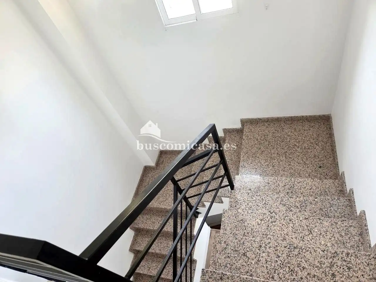 Casa adosada en venda en Jaén amb Aire condicionat, Terrassa i Piscina