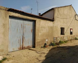 Vista exterior de Casa o xalet en venda en Madrigalejo