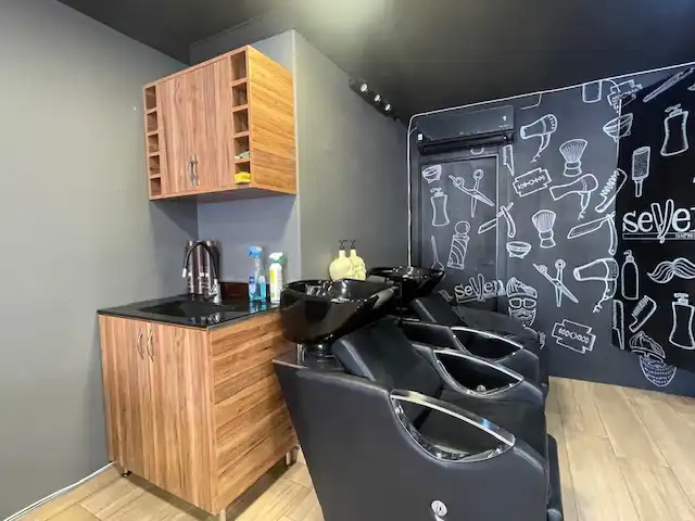Business premises for transfer in Carrer de València, imagen 11