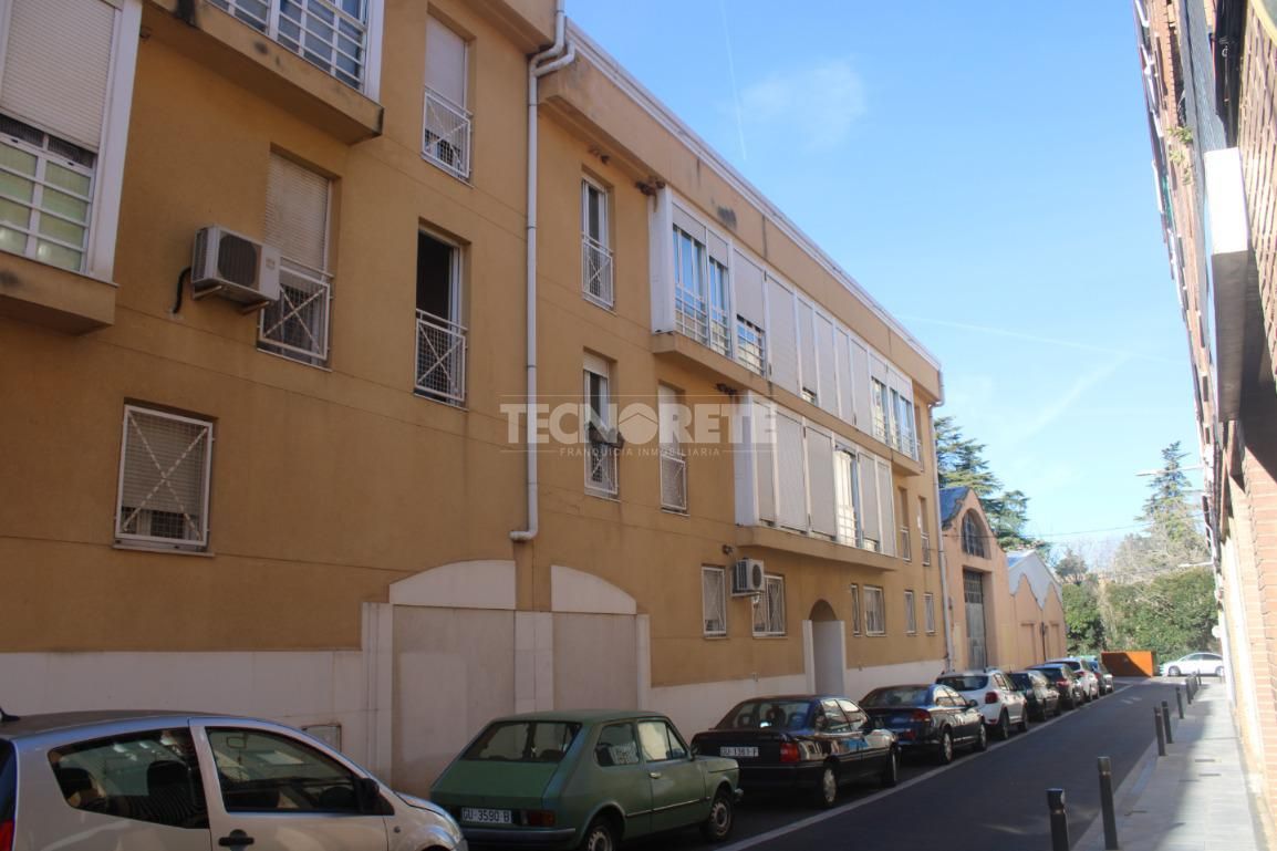 Vista exterior de Pis en venda en Guadalajara Capital amb Calefacció i Parquet