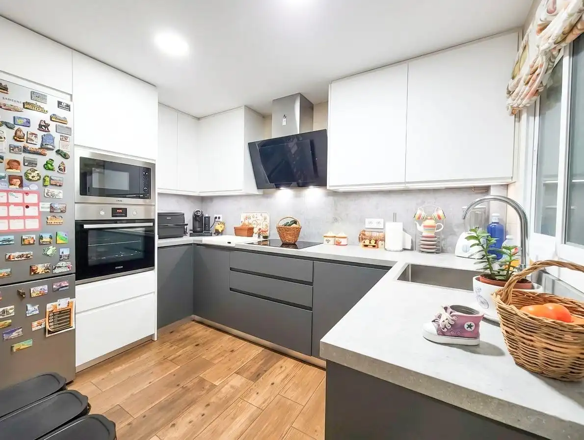 Flat for sale in Calle María Auxiliadora, Centro