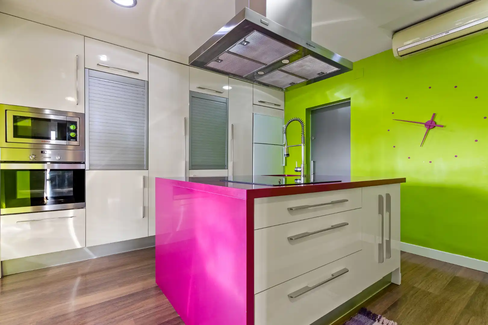 Kitchen of Houses for sale in Fuengirola  with Air Conditioner, Private garden and Swimming Pool