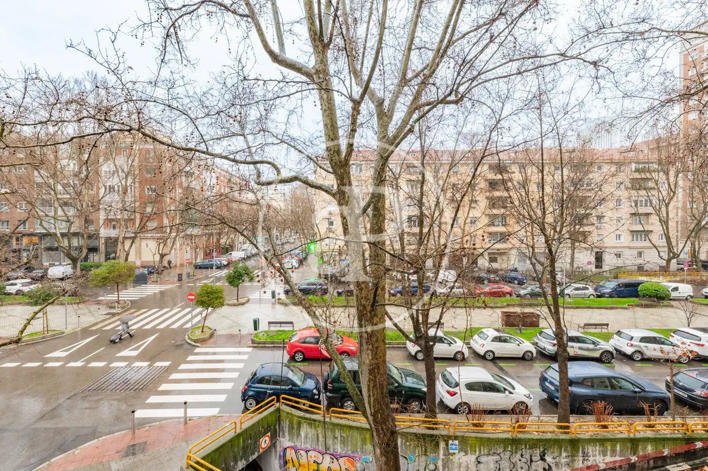 Vista exterior de Pis en venda en Madrid amb Calefacció, Terrassa i Traster