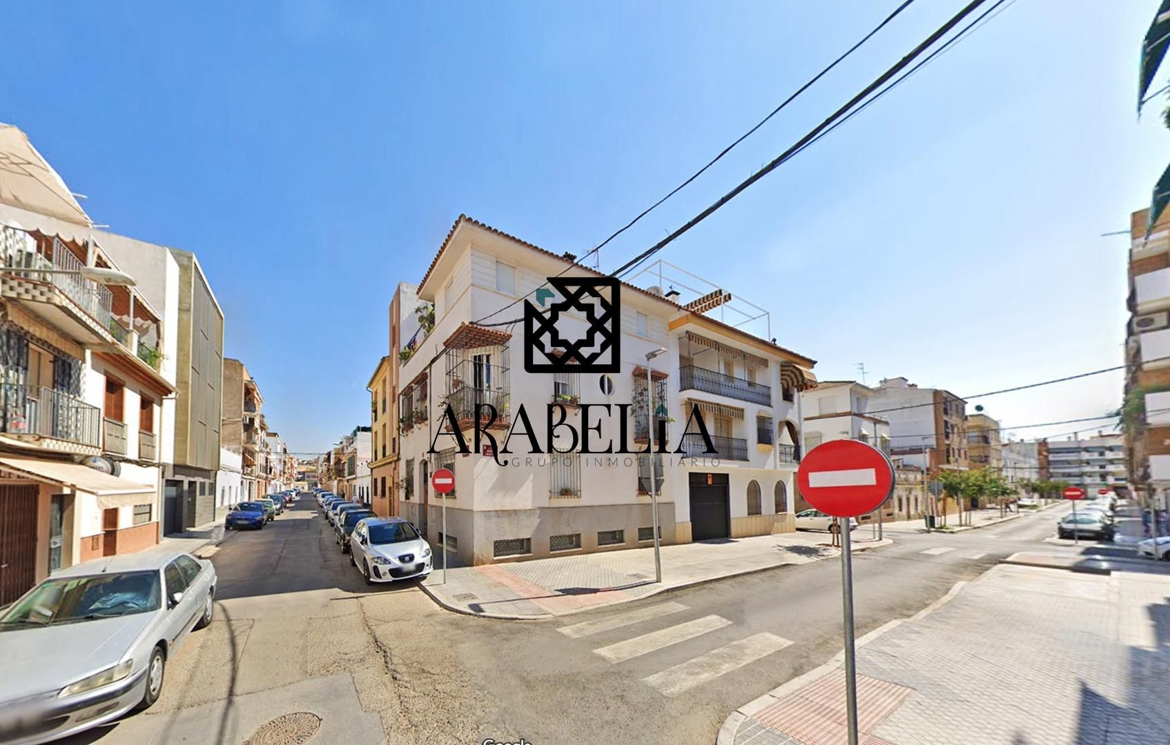 Exterior view of House or chalet for sale in  Córdoba Capital  with Terrace and Storage room
