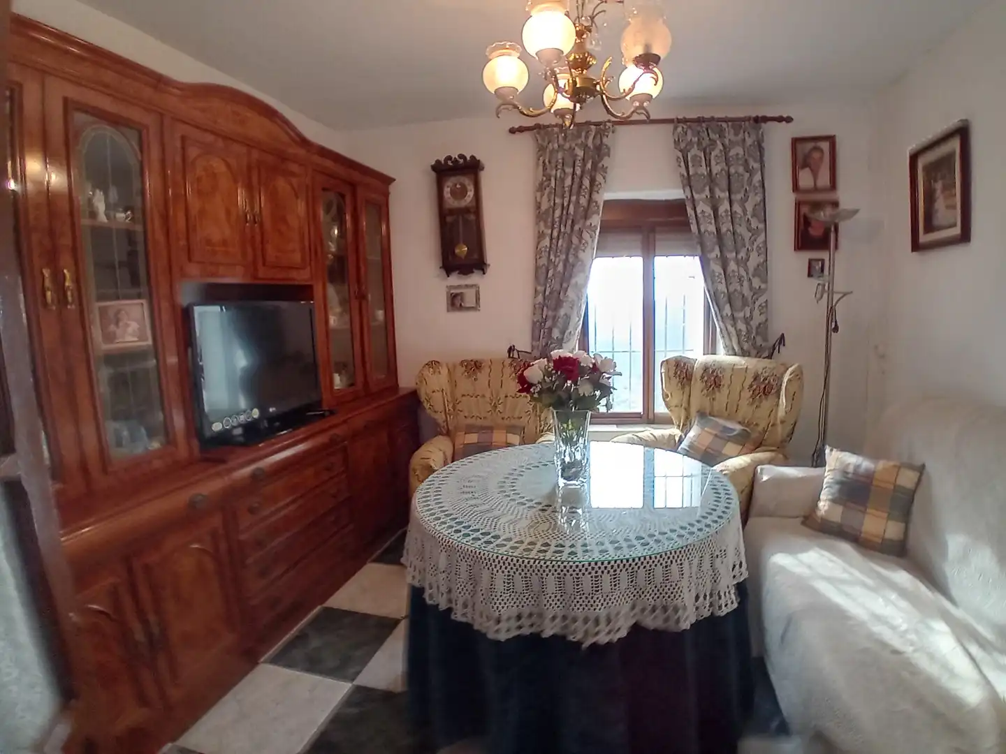Detached homes for sale in Yunquera