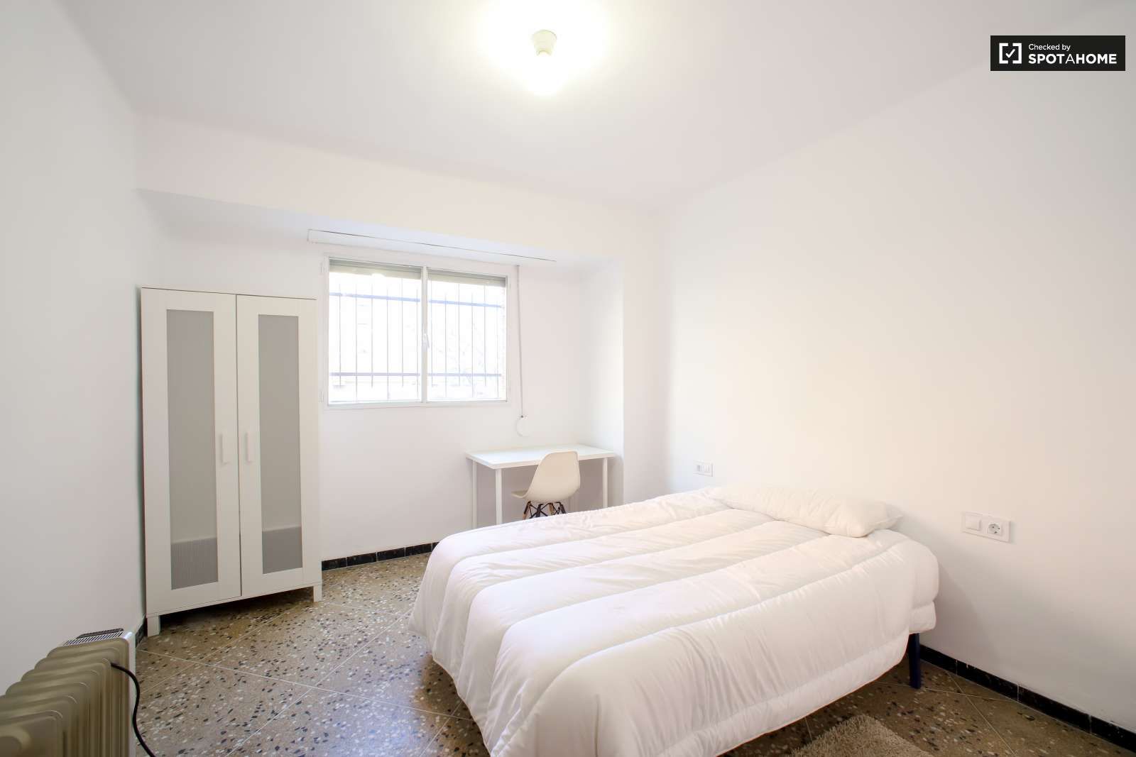 Flat to share in Les Tendetes - Avenida Burjassot