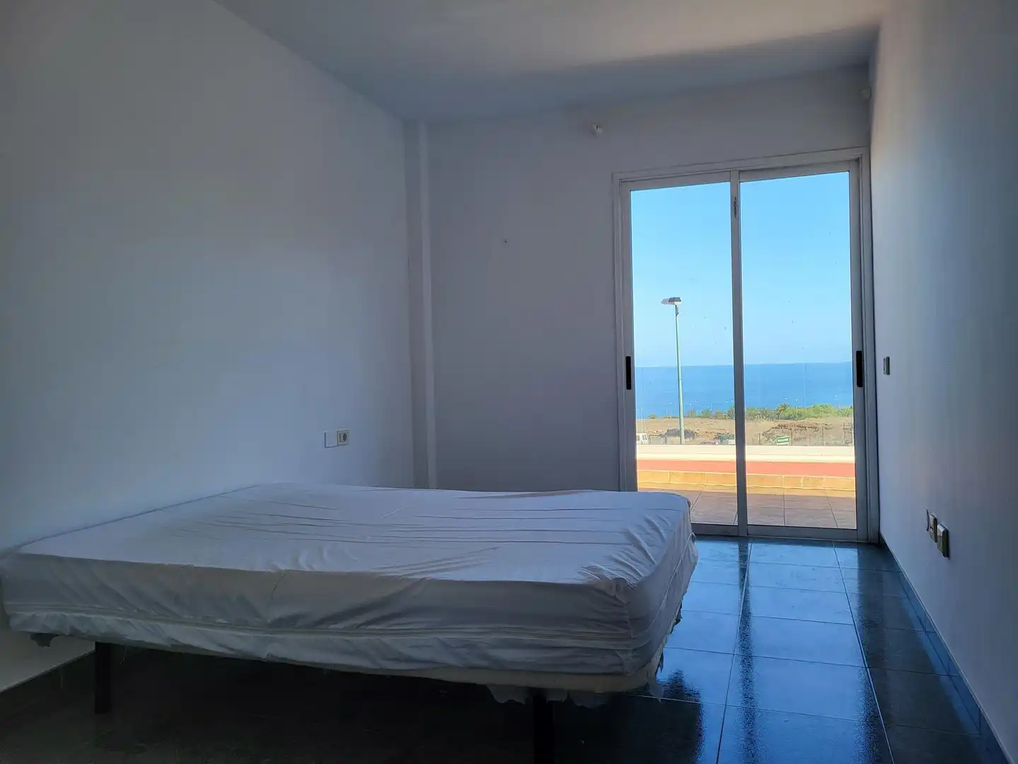 Dormitori de Apartament en venda en Puerto de la Cruz amb Terrassa i Piscina