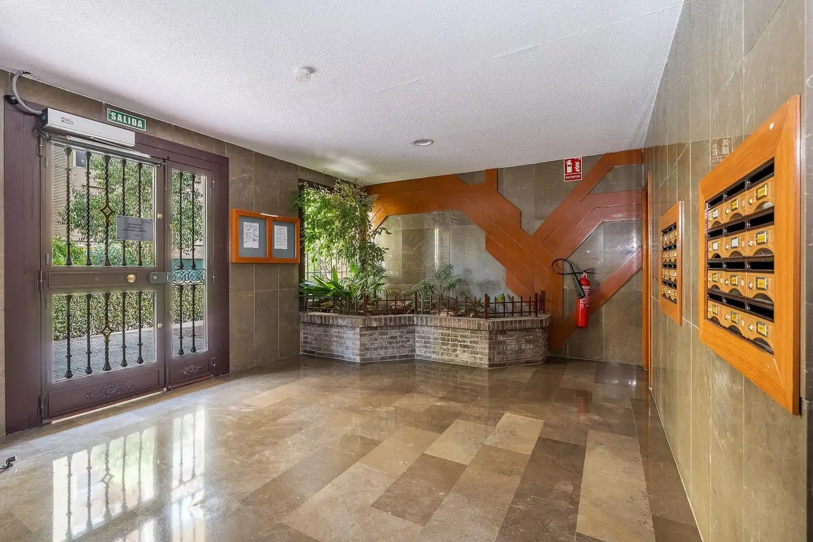 Flat for sale in Granada  with Heating