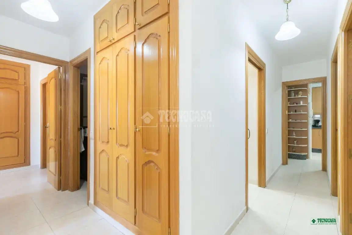 Piso en venta en Almería con Trastero