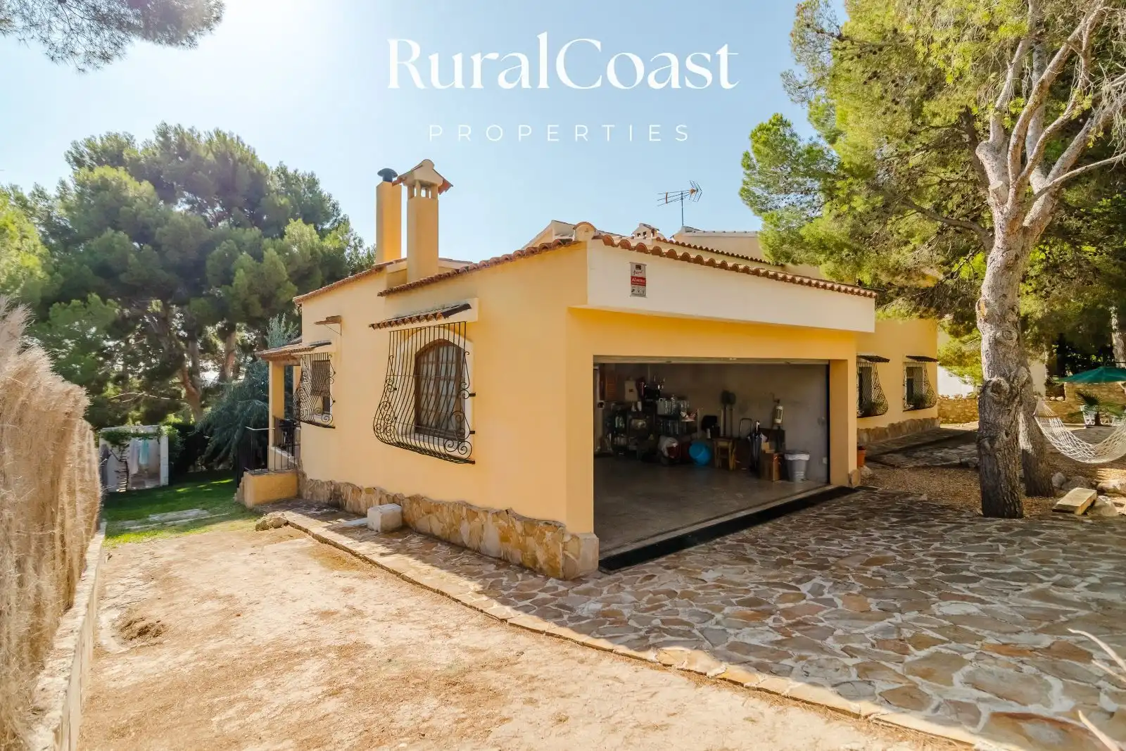 Vista exterior de Casa o chalet en venta en Tibi con Aire acondicionado, Calefacción y Jardín privado
