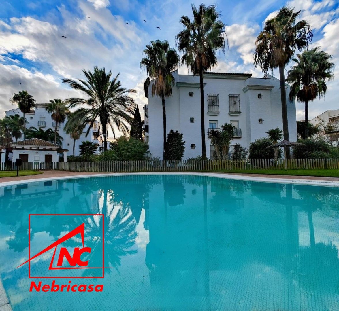 Jardí de Pis en venda en Rota amb Aire condicionat i Piscina