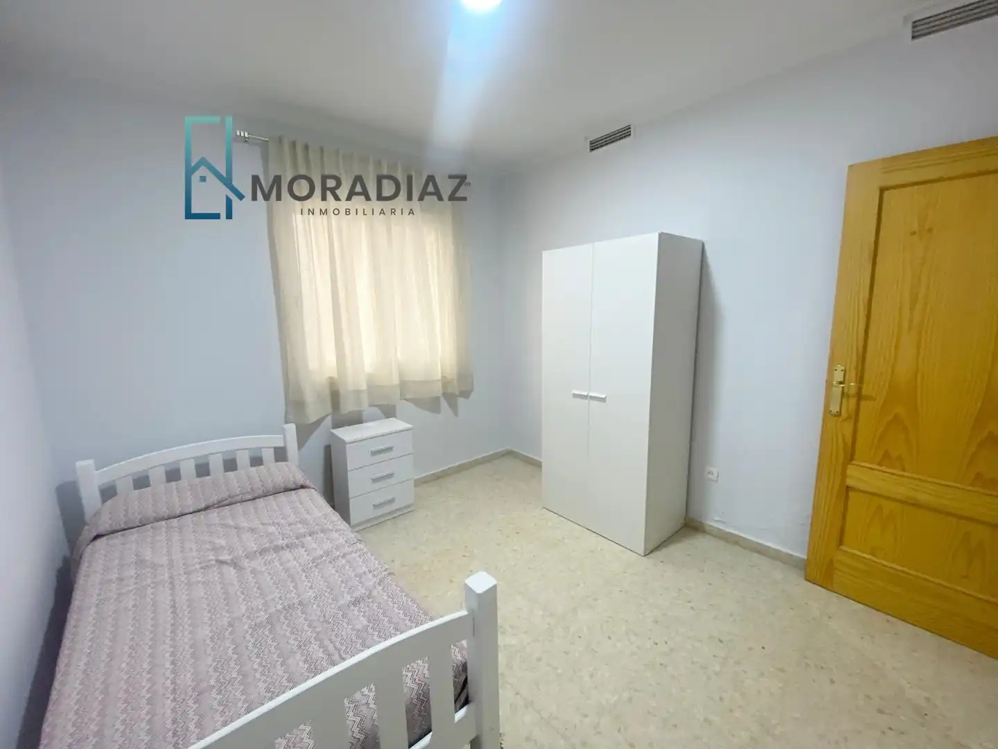 Habitación de Piso de alquiler en Don Benito con Aire acondicionado, Parquet y Trastero