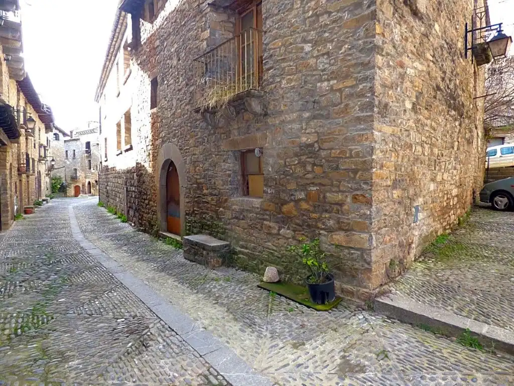 Houses for sale in C. Sta. Cruz, 27-25, Aínsa-Sobrarbe