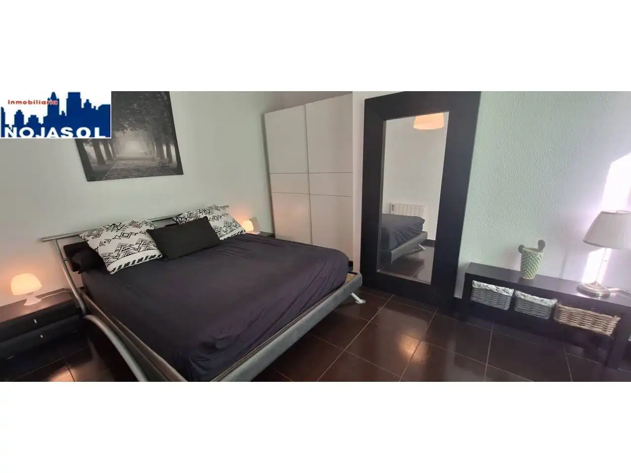 Dormitori de Apartament de lloguer en Noja amb Calefacció, Terrassa i Moblat
