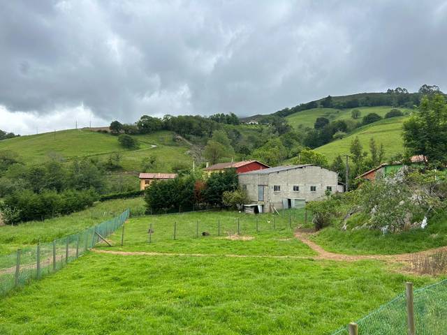 Terreno residencial en Venta en Parres