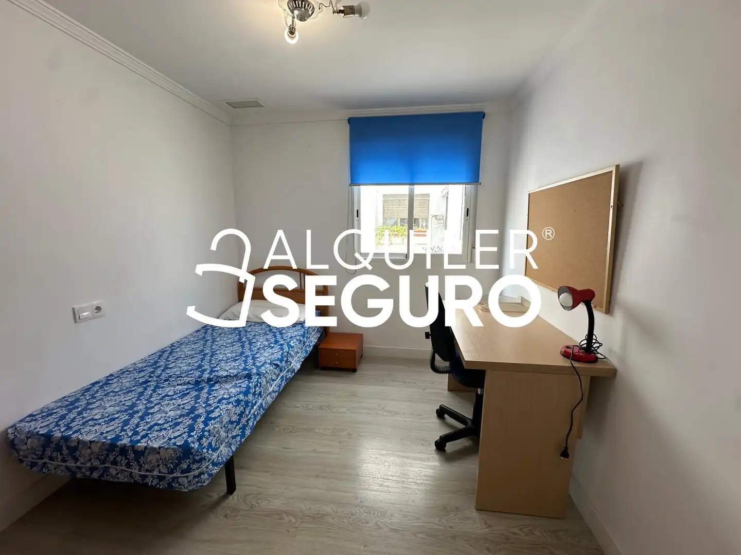 Bedroom of Flat for rent in Torrent  with Air Conditioner, Terrace and Furnished