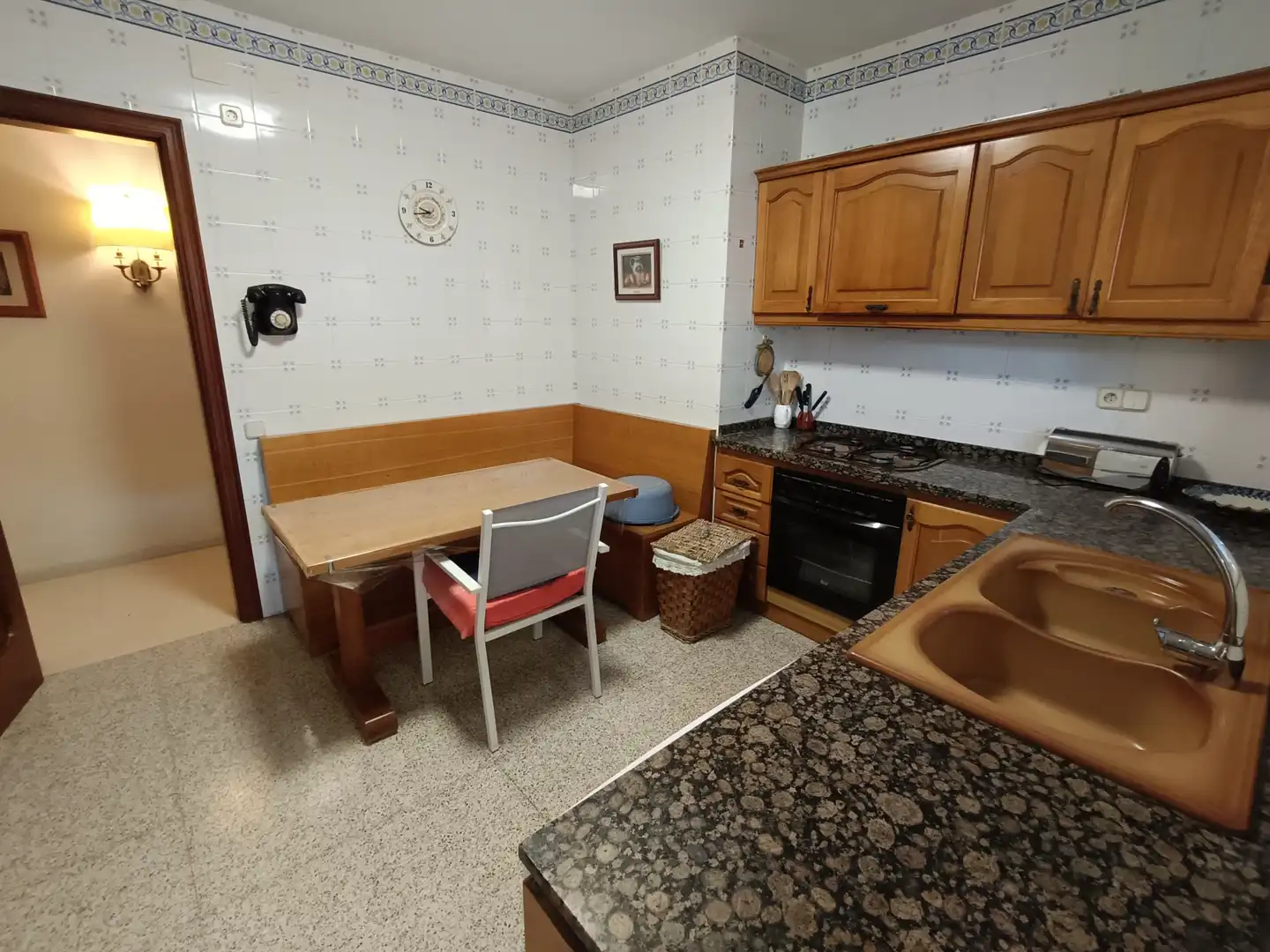 Cuina de Pis en venda en L'Hospitalet de Llobregat amb Aire condicionat, Calefacció i Terrassa