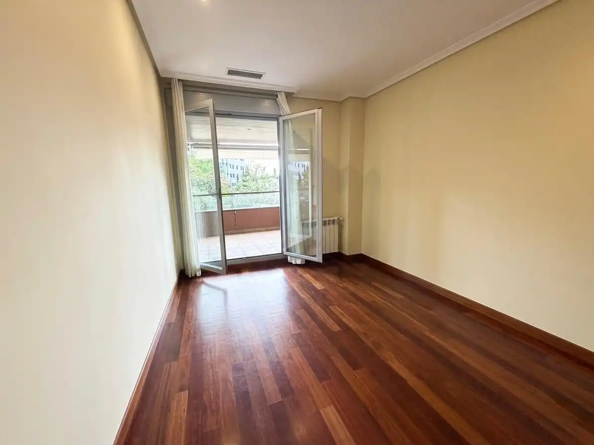 Piso en venta en Boadilla del Monte con Aire acondicionado, Calefacción y Parquet