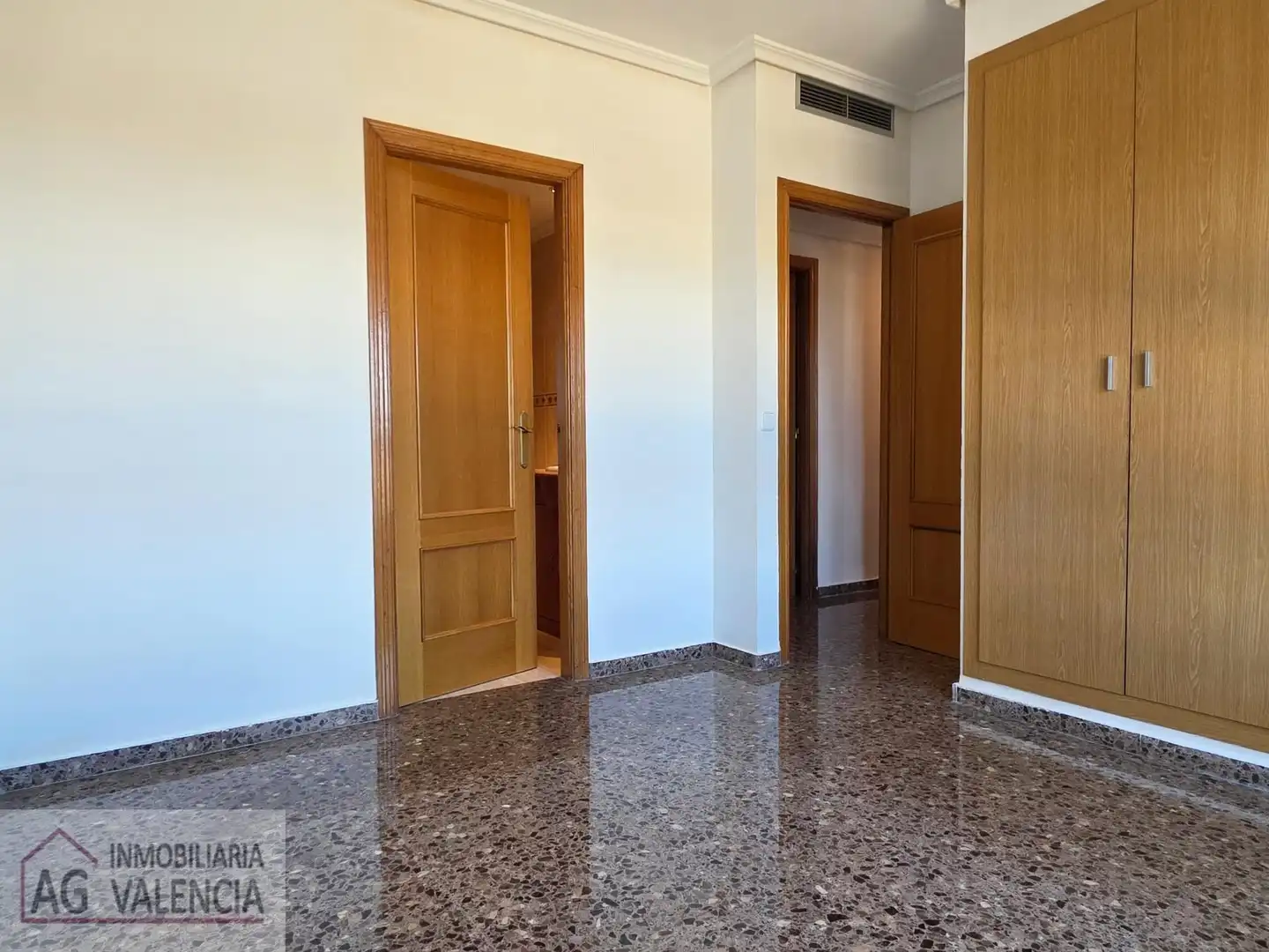 Flat for sale in Emperador, Valencia