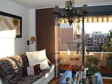Appartamento con piscina in vendita a Carrer de Walter Benjamin 0