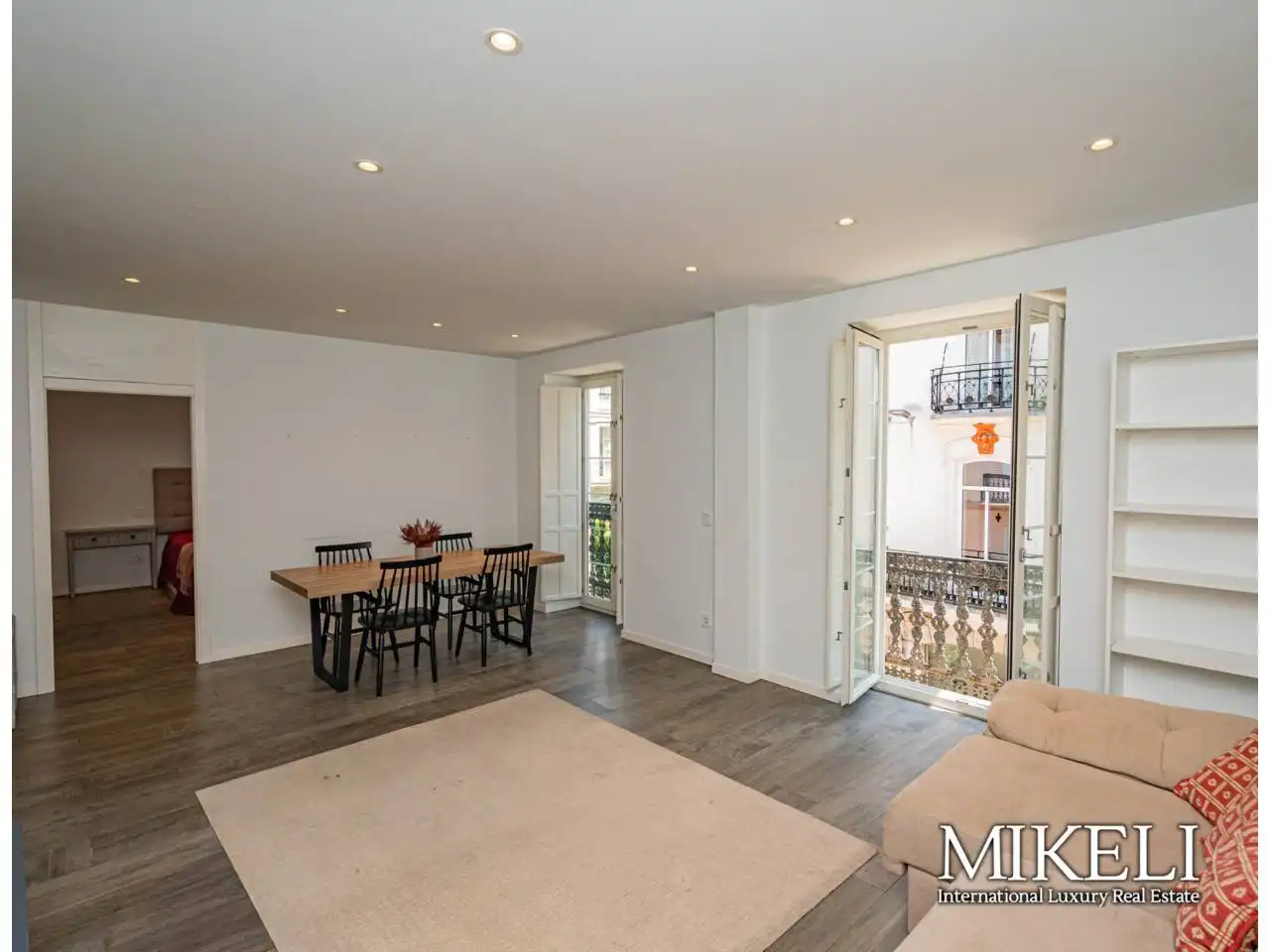 Flat with terrace to rent in Calle Hernán Cortés, imagen 8