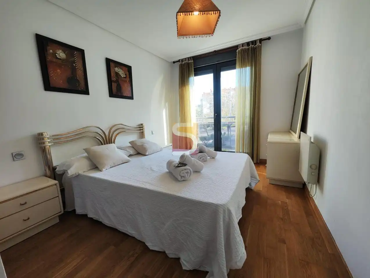 Habitación de Apartamento de alquiler en Nigrán con Calefacción, Trastero y Amueblado