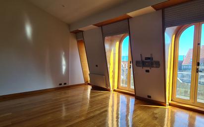 Dormitori de Dúplex de lloguer en Vigo  amb Balcó