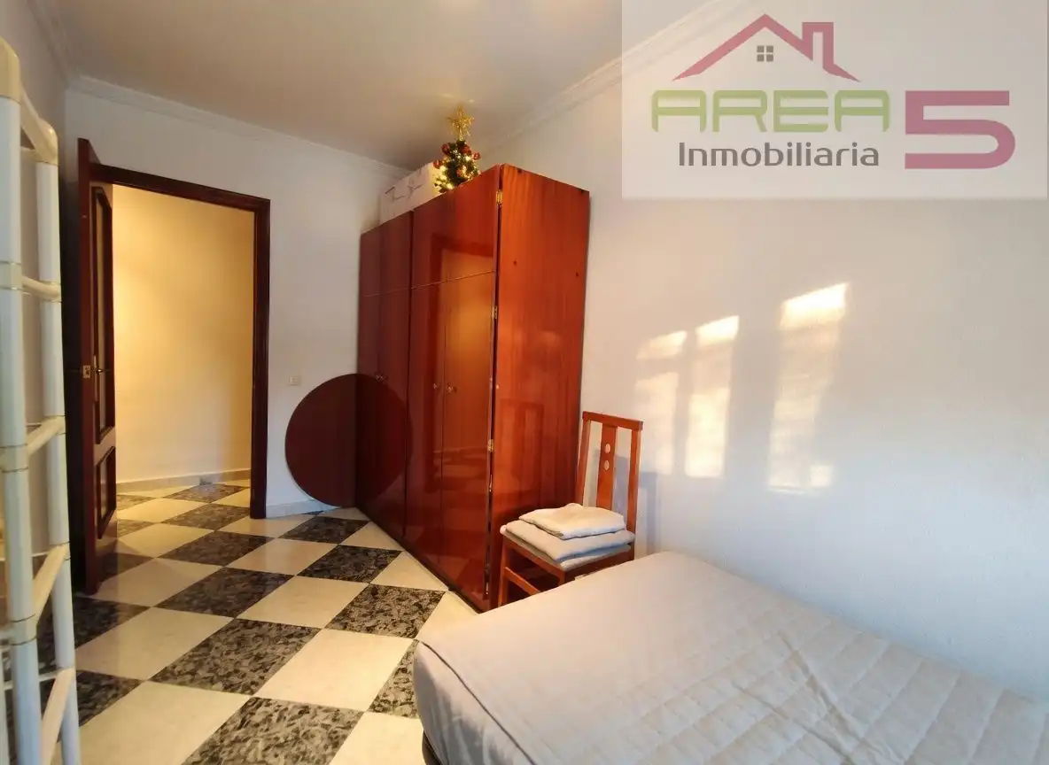 Schlafzimmer von Wohnung zur Miete in Mérida mit Klimaanlage, Terrasse und Möbliert