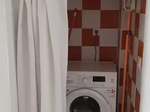 Badezimmer von Wohnung zur Miete in Lebrija mit Klimaanlage und Möbliert