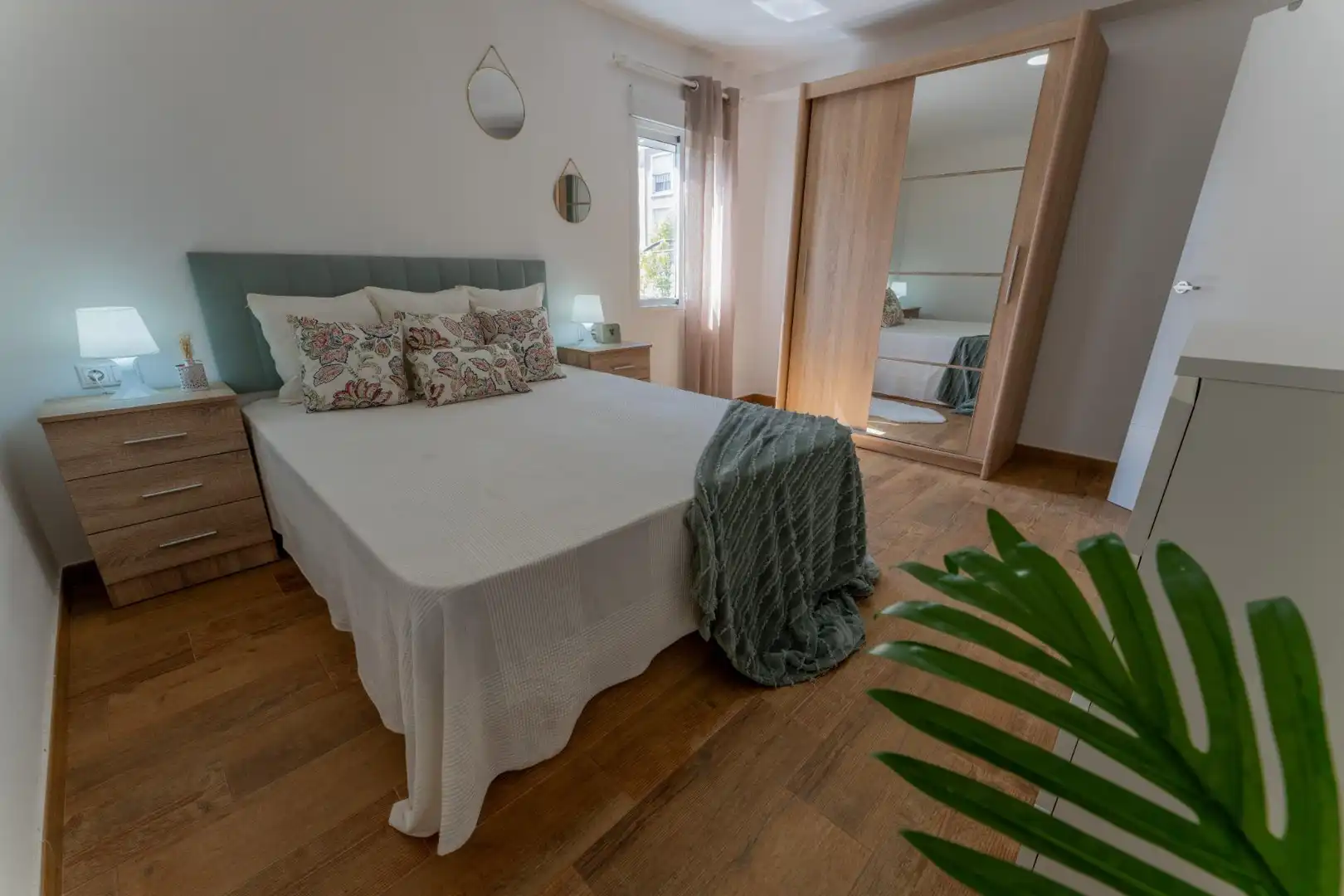 Habitación de Piso en venta en Elche / Elx con Aire acondicionado, Amueblado y Balcón