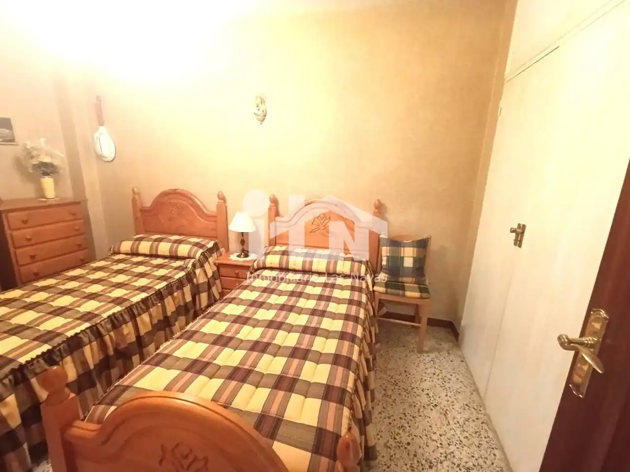 Habitación de Piso en venta en Las Navas del Marqués  con Calefacción, Terraza y Balcón