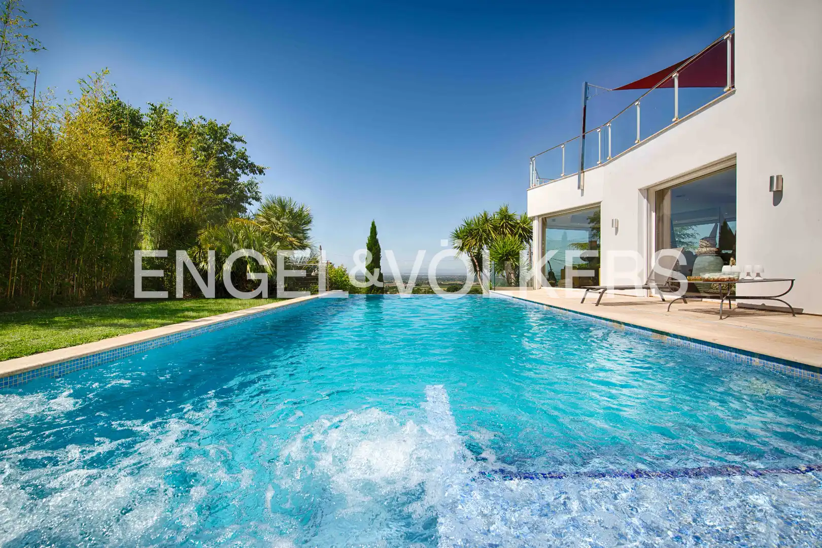 Haus mit Pool zum Verkauf in Carrer Holanda, imagen 9