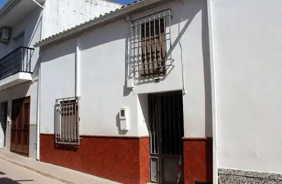 Vista exterior de Casa adosada en venta en Villanueva de la Reina