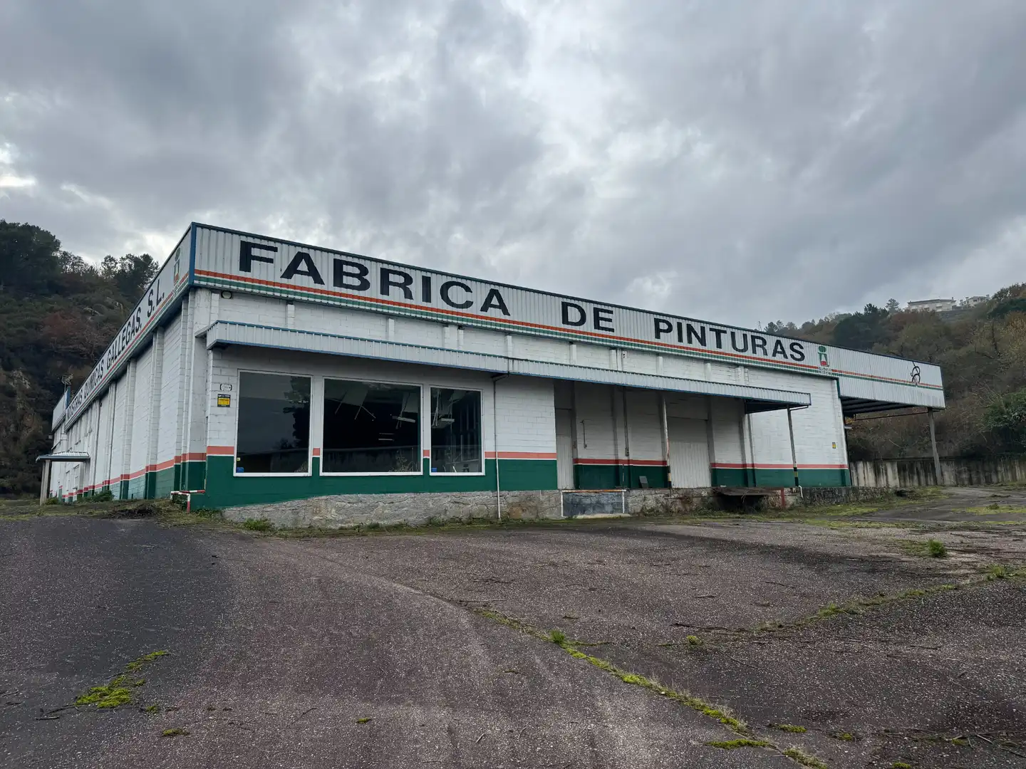 Industriegebäude zur Miete in San Cibrao das Viñas