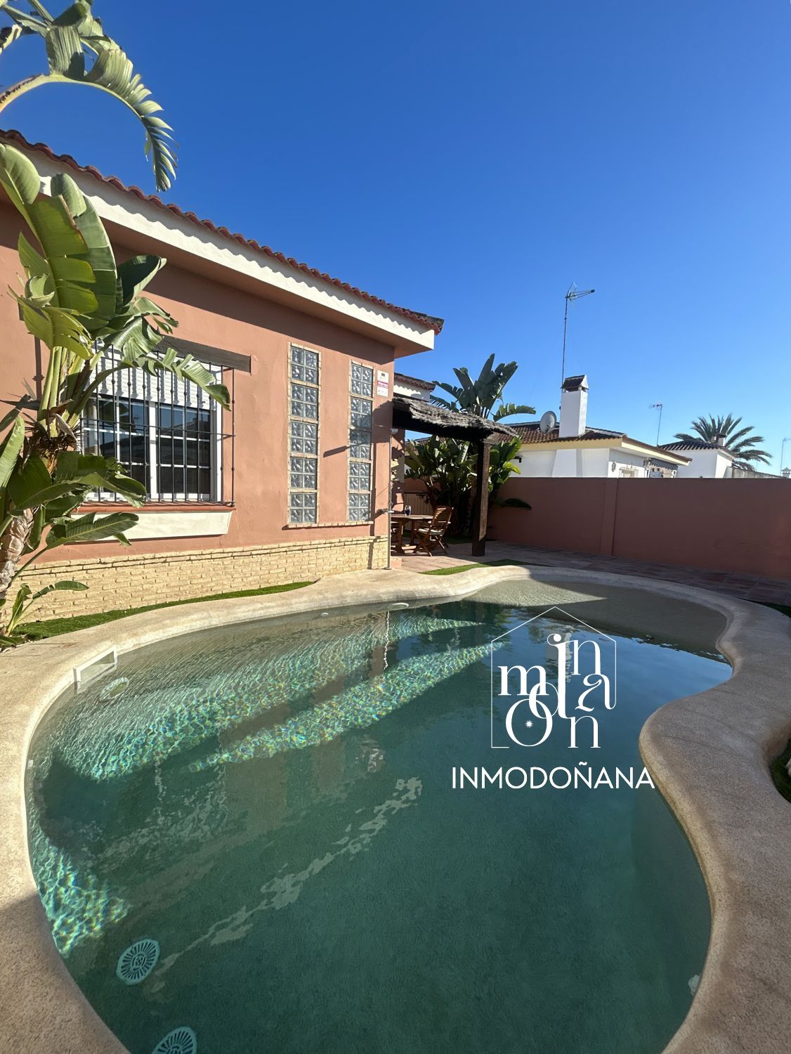 Exterior view of House or chalet for sale in Almonte  with Heating, Storage room and Swimming Pool