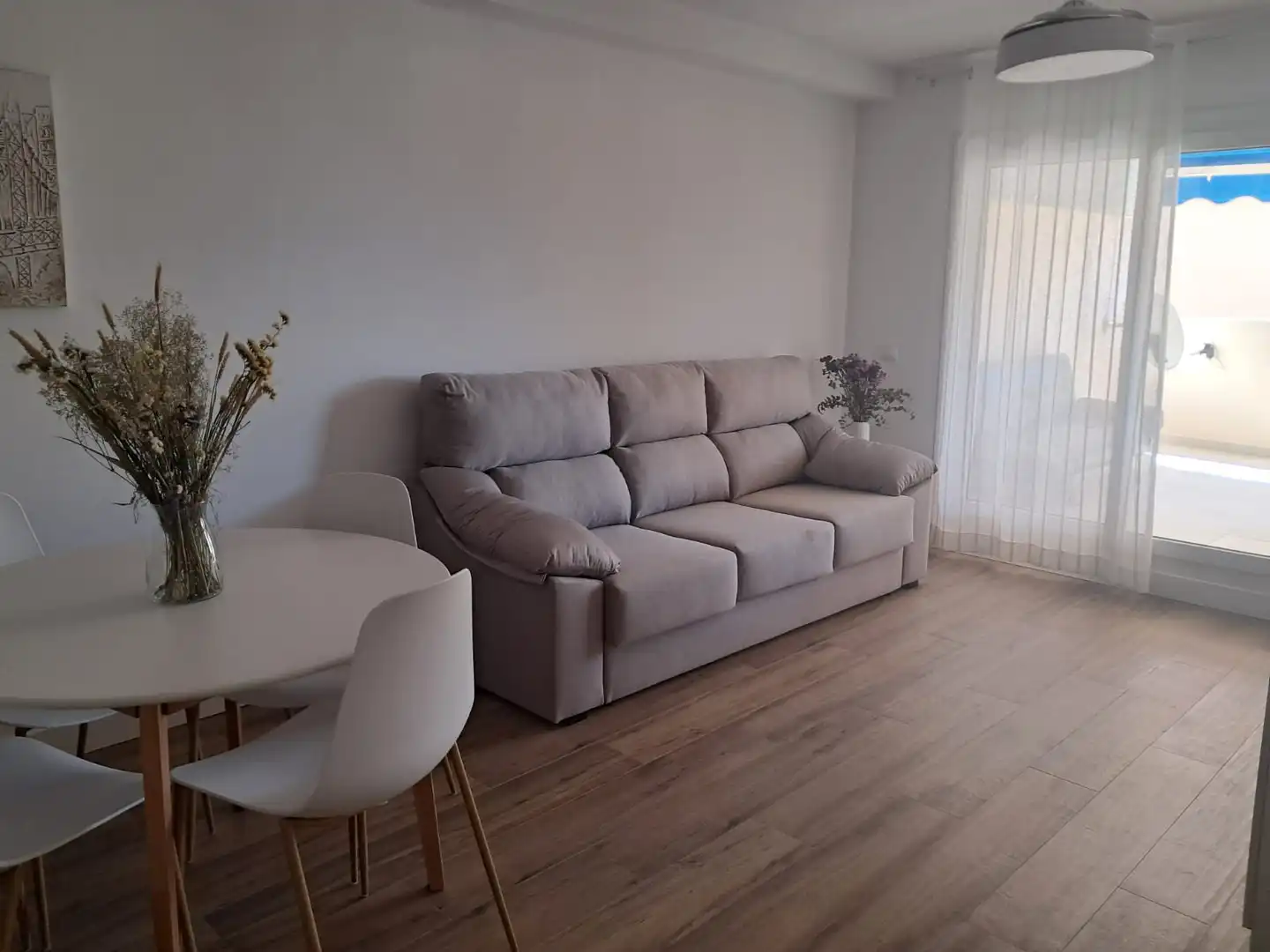 Sala d'estar de Apartament de lloguer en Torrox amb Aire condicionat, Calefacció i Terrassa