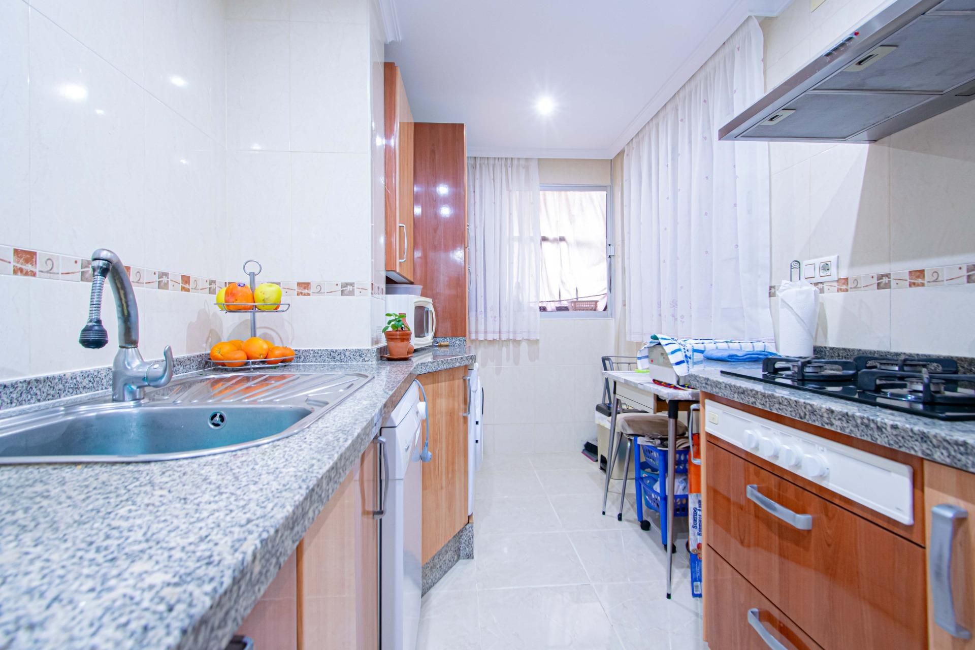 Kitchen of Flat for sale in  Sevilla Capital  with Air Conditioner and Terrace
